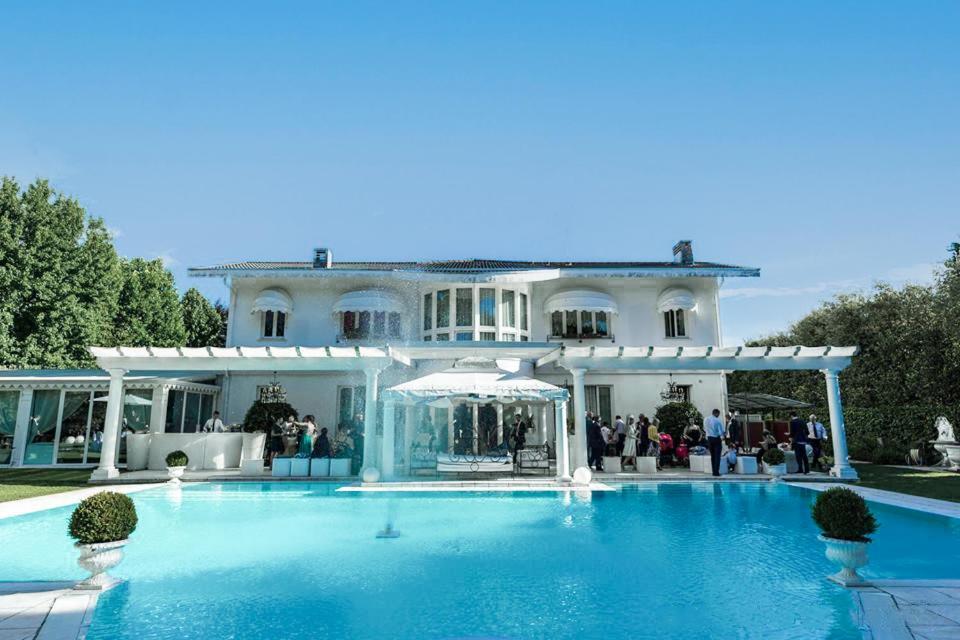 Villa Patrizia Magnago Exterior foto